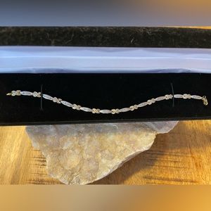 Diamond Baguette Channel tennis bracelet (10k)